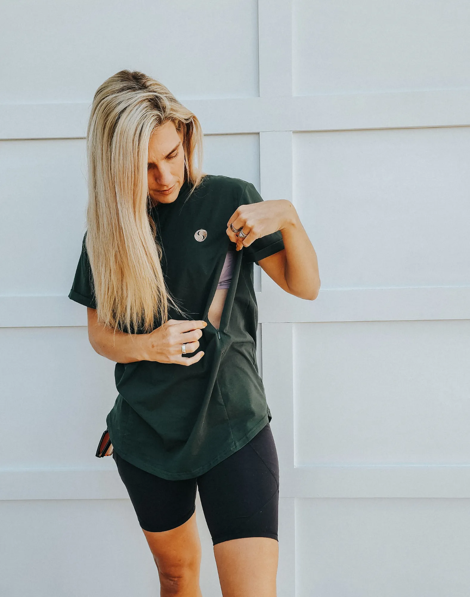 ** CLEARANCE ** Breastfeeding T-Shirt - Charlotte Tee Ivy