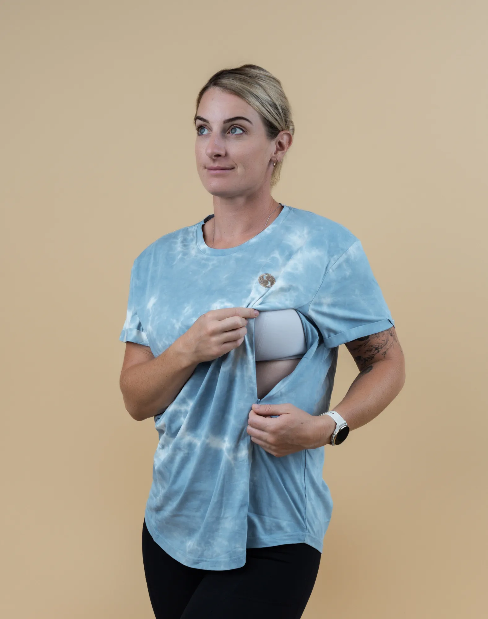 ** CLEARANCE ** Breastfeeding T-Shirt - Charlotte Tee Tie-Dye Ocean