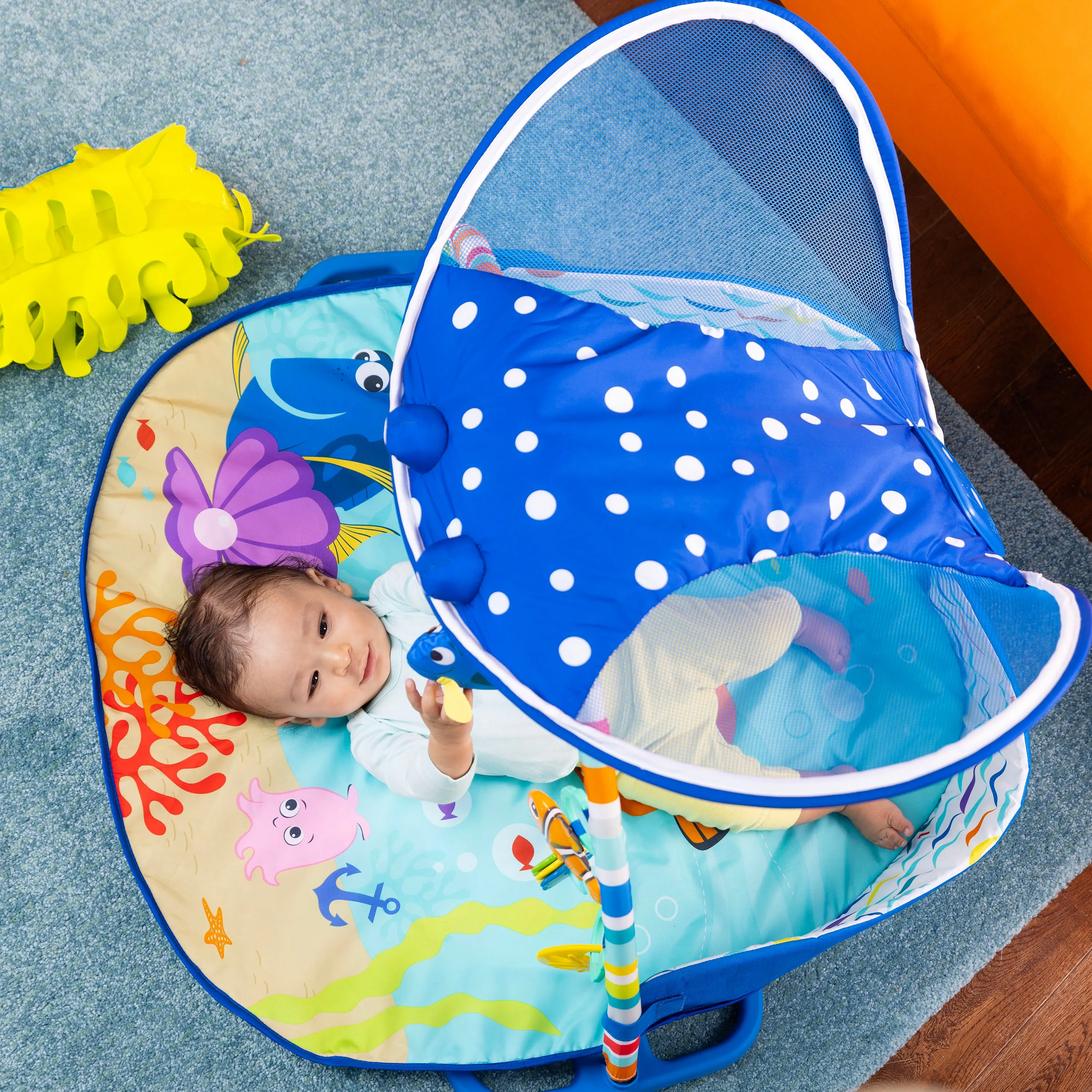 Disney Baby Finding Nemo Mr. Ray Ocean Lights & Music Activity Play Gym