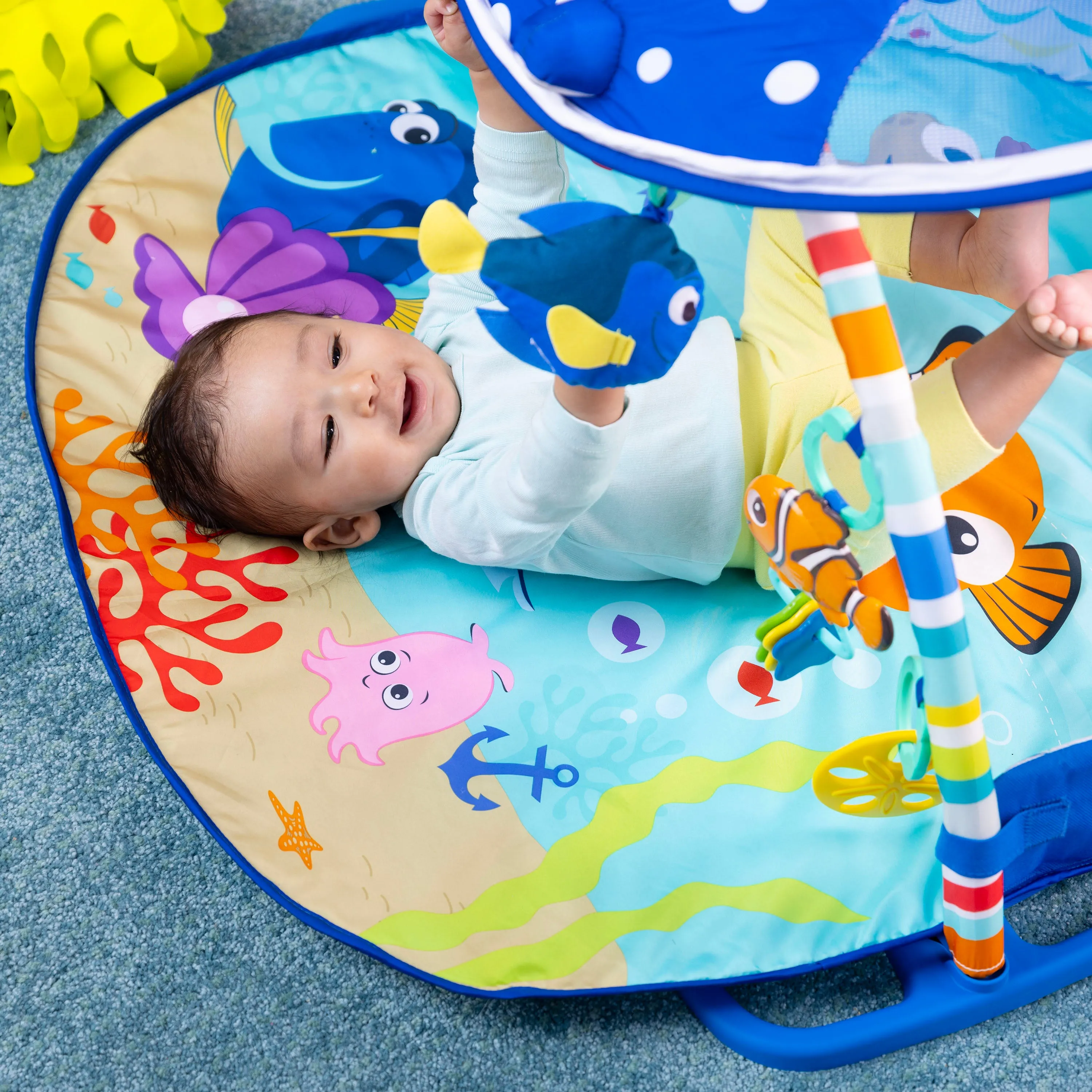 Disney Baby Finding Nemo Mr. Ray Ocean Lights & Music Activity Play Gym