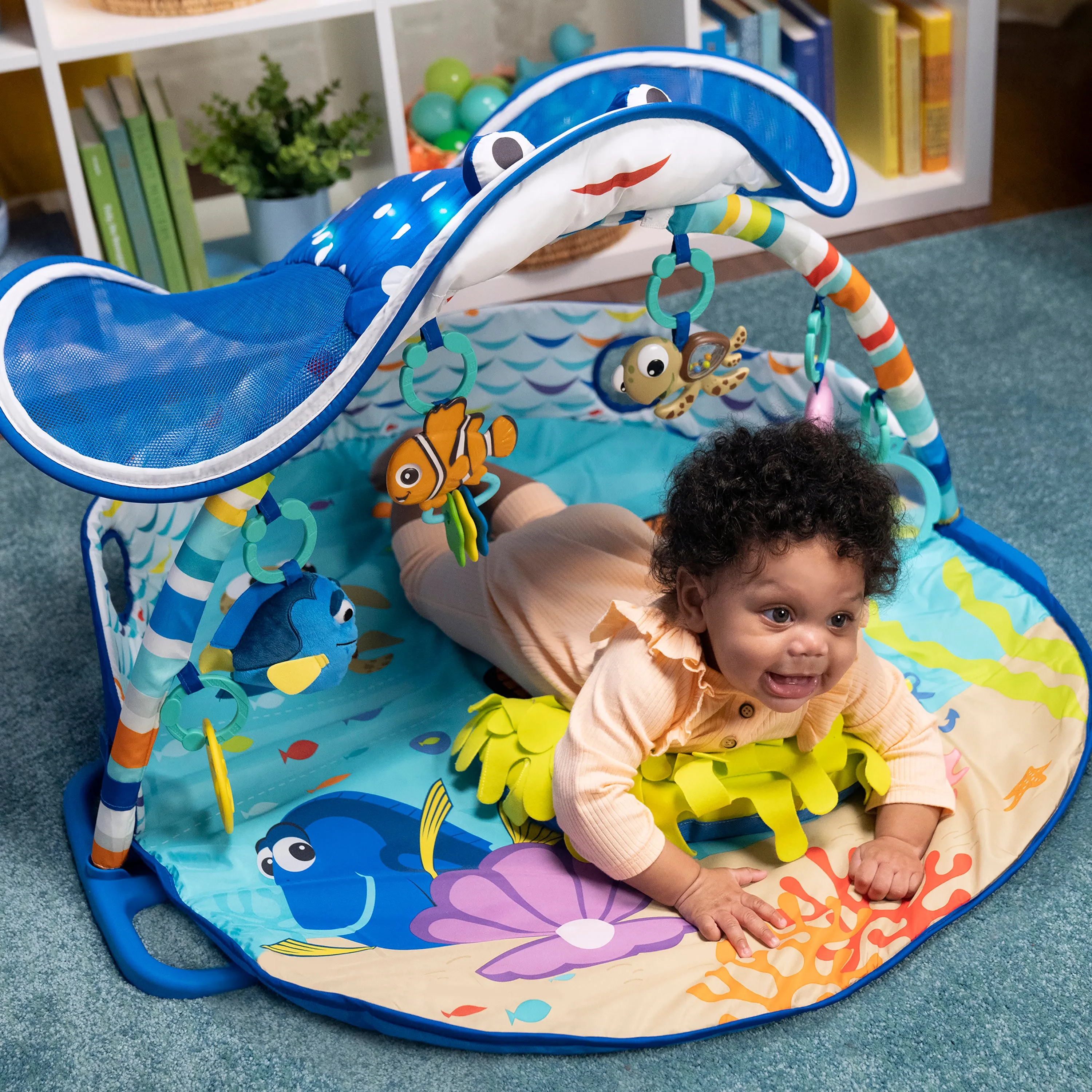 Disney Baby Finding Nemo Mr. Ray Ocean Lights & Music Activity Play Gym