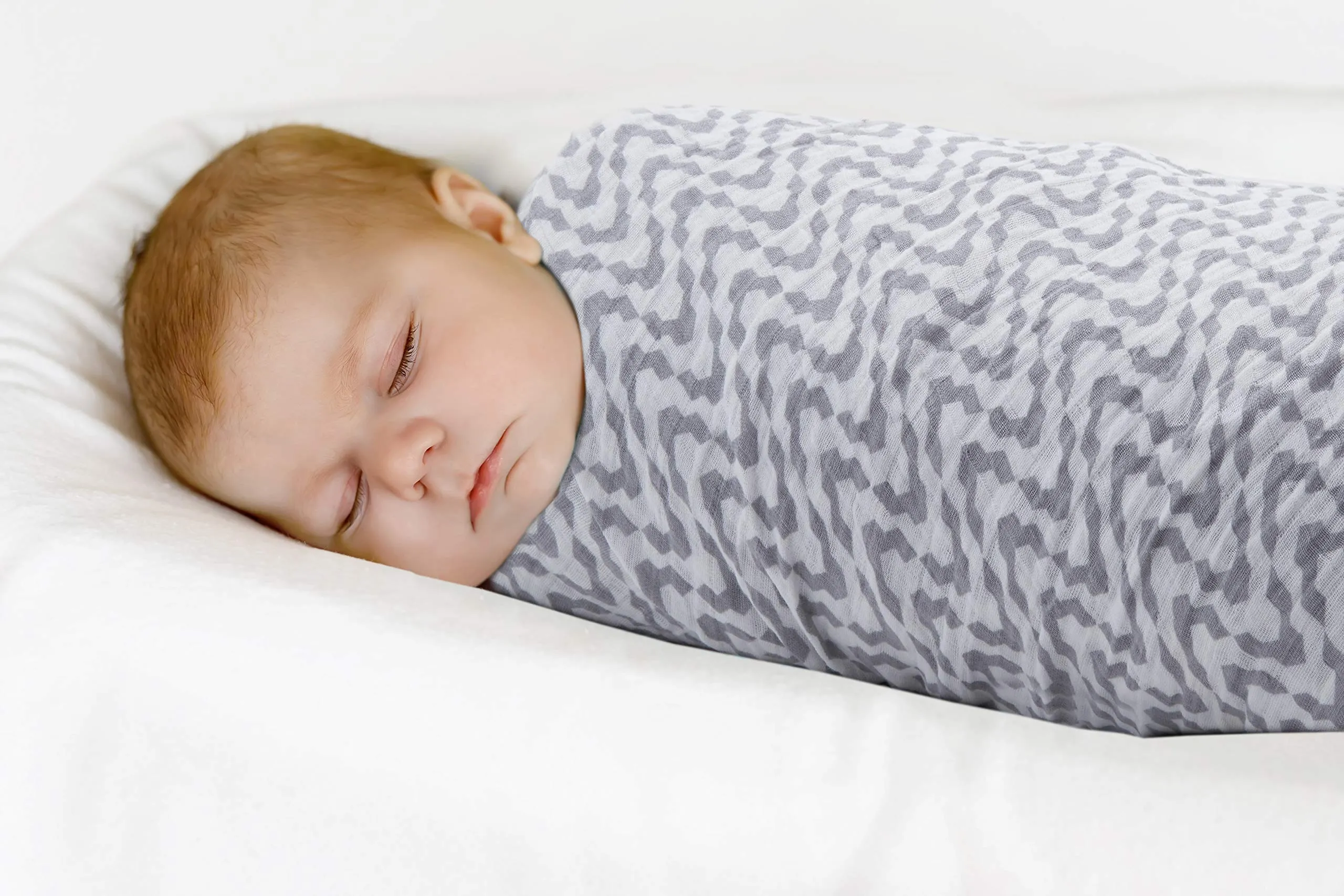 Enovoe Muslin Swaddle Blankets - (2 Pack) - 100% Cotton, All-in-One Baby Swaddle Blanket
