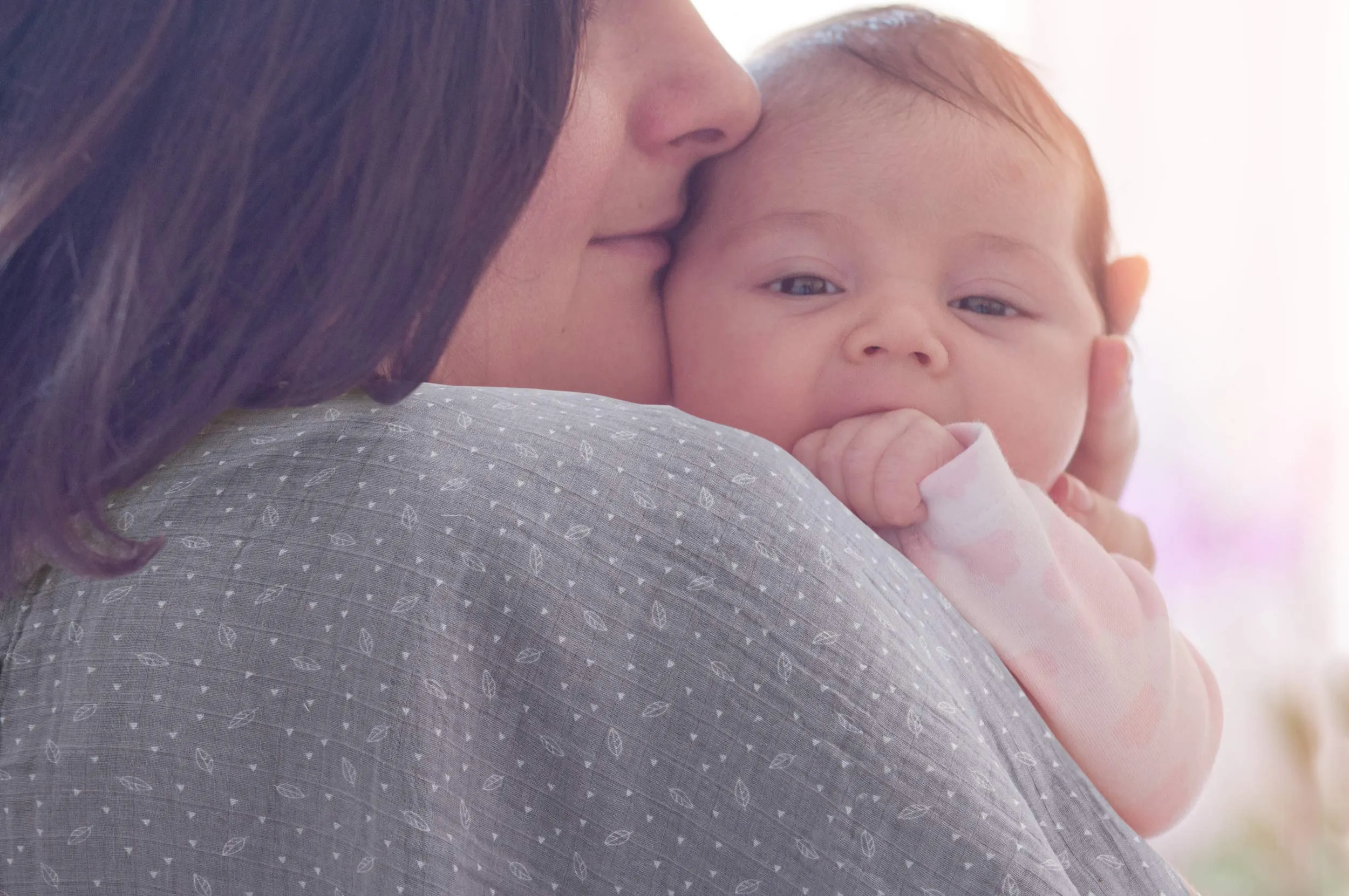 Enovoe Muslin Swaddle Blankets - (2 Pack) - 100% Cotton, All-in-One Baby Swaddle Blanket