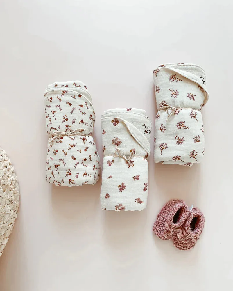 Large Muslin Blanket | Vintage Rose Flowers | Petit Evelina