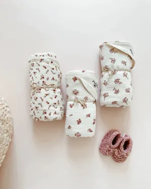 Large Muslin Blanket | Vintage Rose Flowers | Petit Evelina