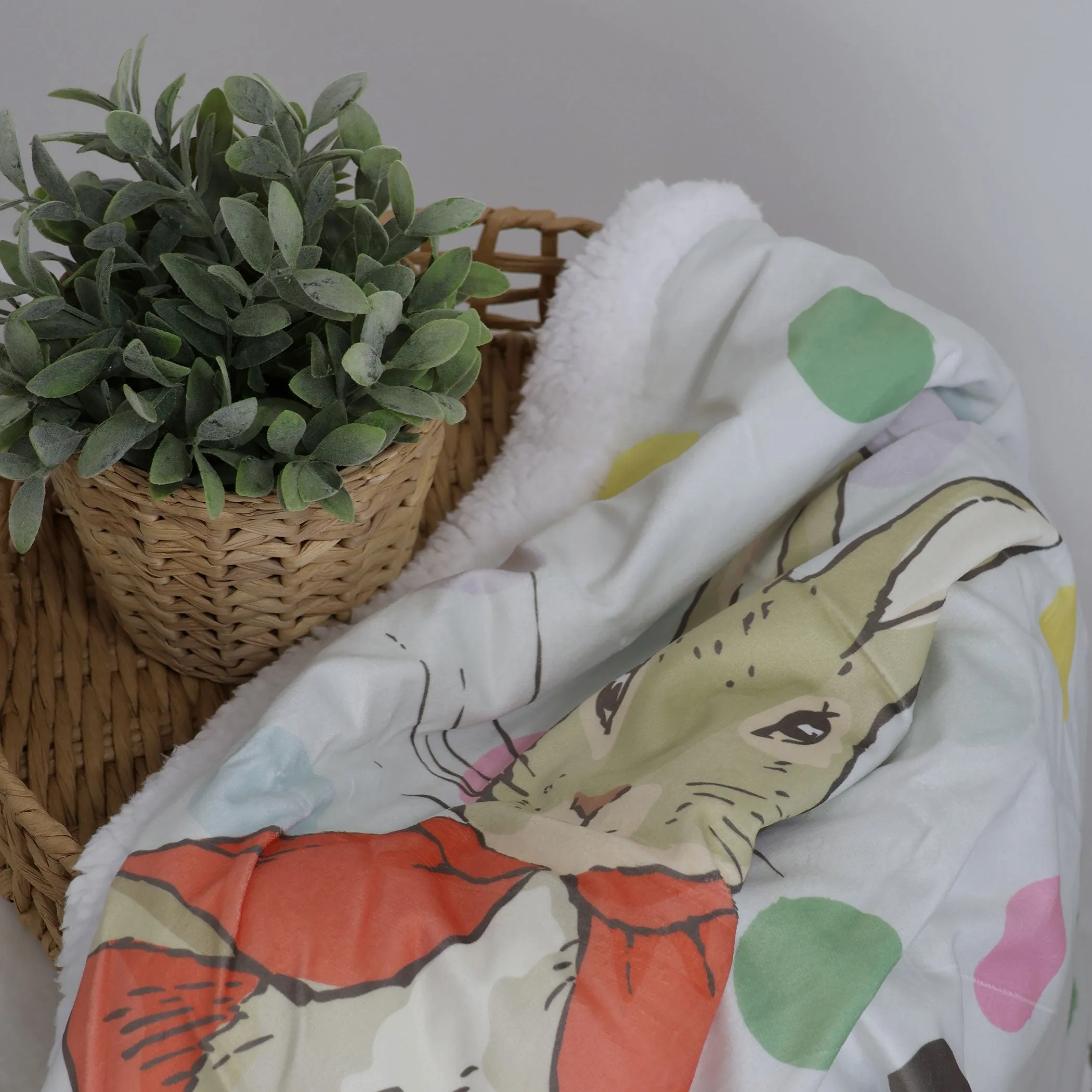 Peter Rabbit 'New Adventure' Reversible Fleece Cuddle Blanket - Pink