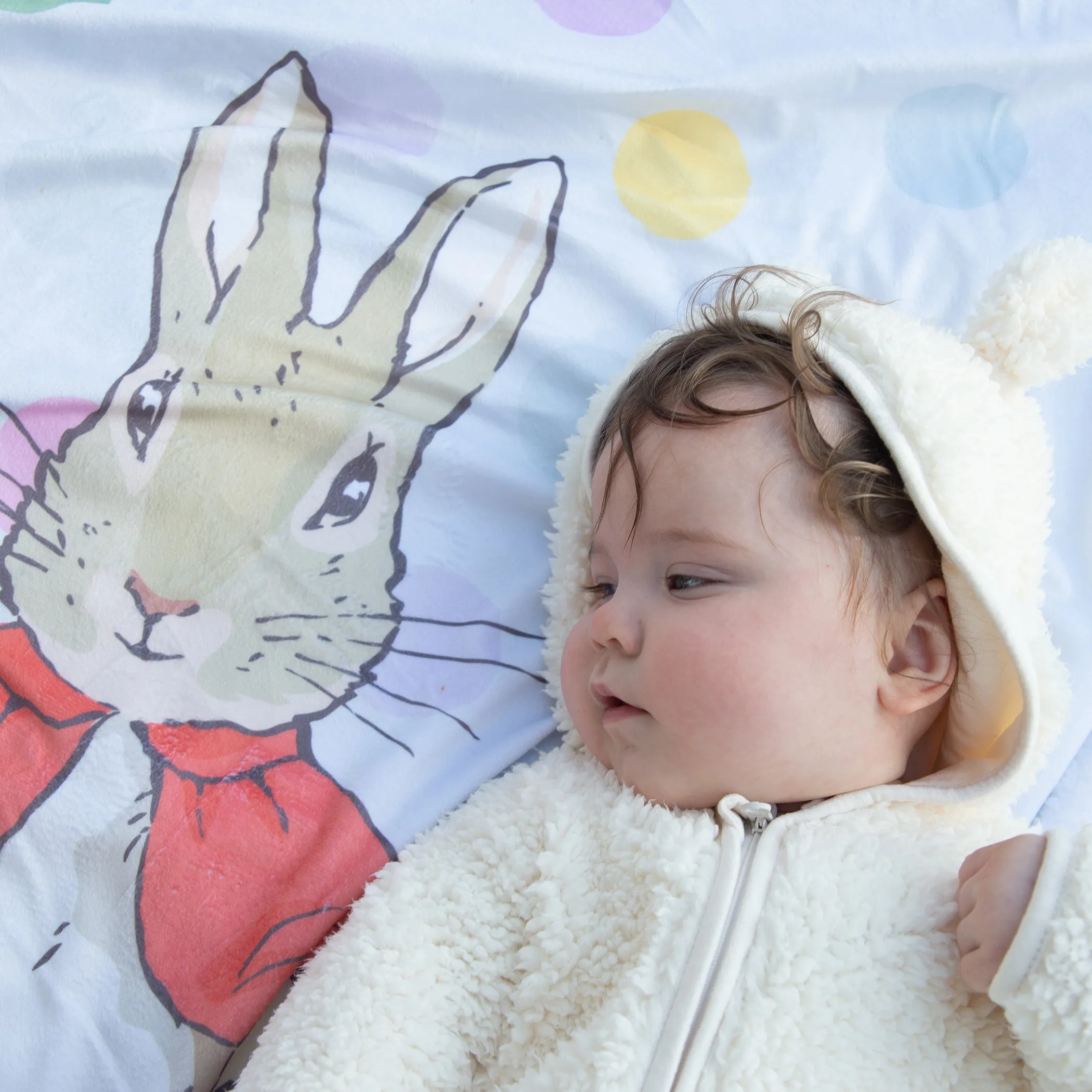 Peter Rabbit 'New Adventure' Reversible Fleece Cuddle Blanket - Pink