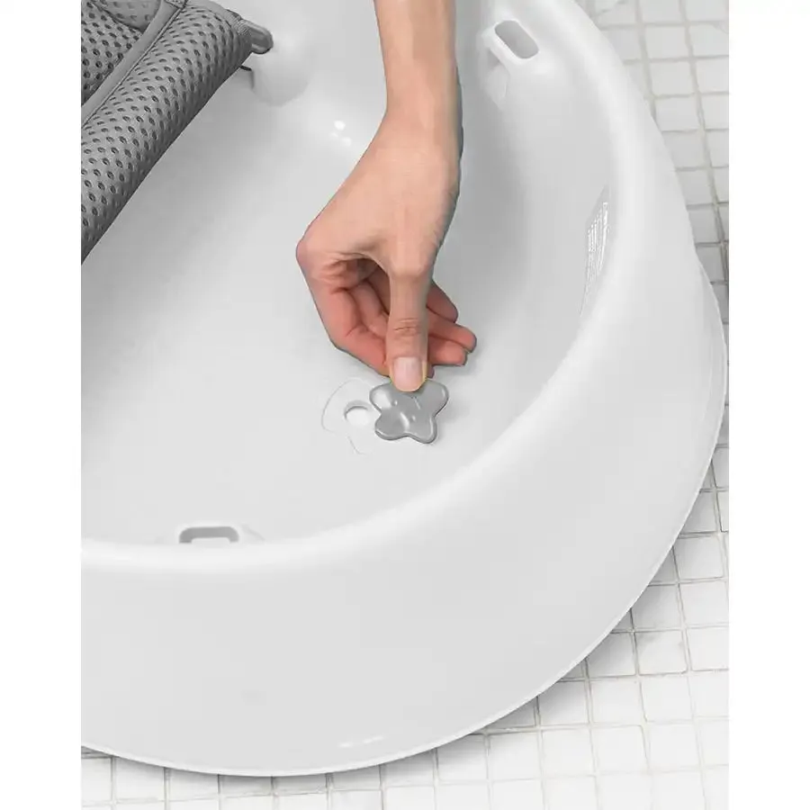 Skip Hop Moby Smart Sling 3-Stage Tub (White)